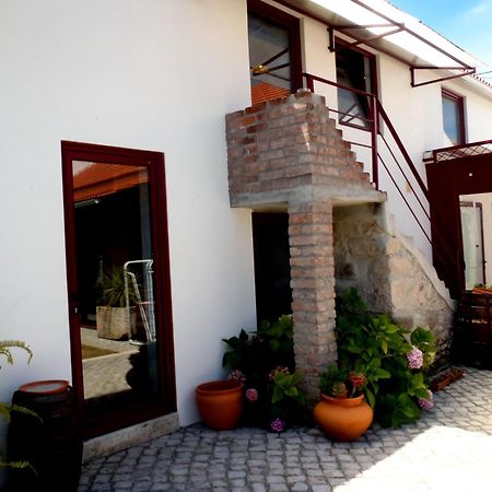 Casa Adega Do Mosteiro - Turismo Rural กัลดัส ดา ไฮน์ญา ภายนอก รูปภาพ