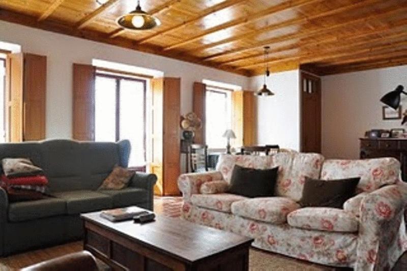 Casa Adega Do Mosteiro - Turismo Rural กัลดัส ดา ไฮน์ญา ภายนอก รูปภาพ